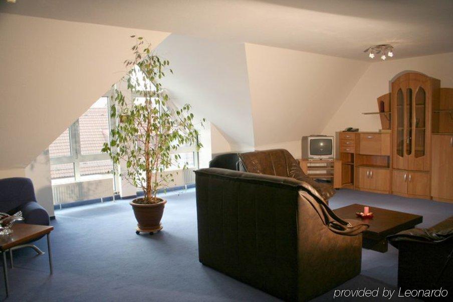 Hotel Domino Stuttgart Bagian luar foto